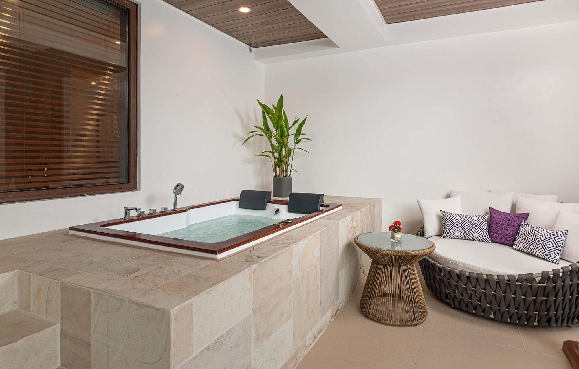 Mandarin Bay Resort And Spa Balabag  Ngoại thất bức ảnh
